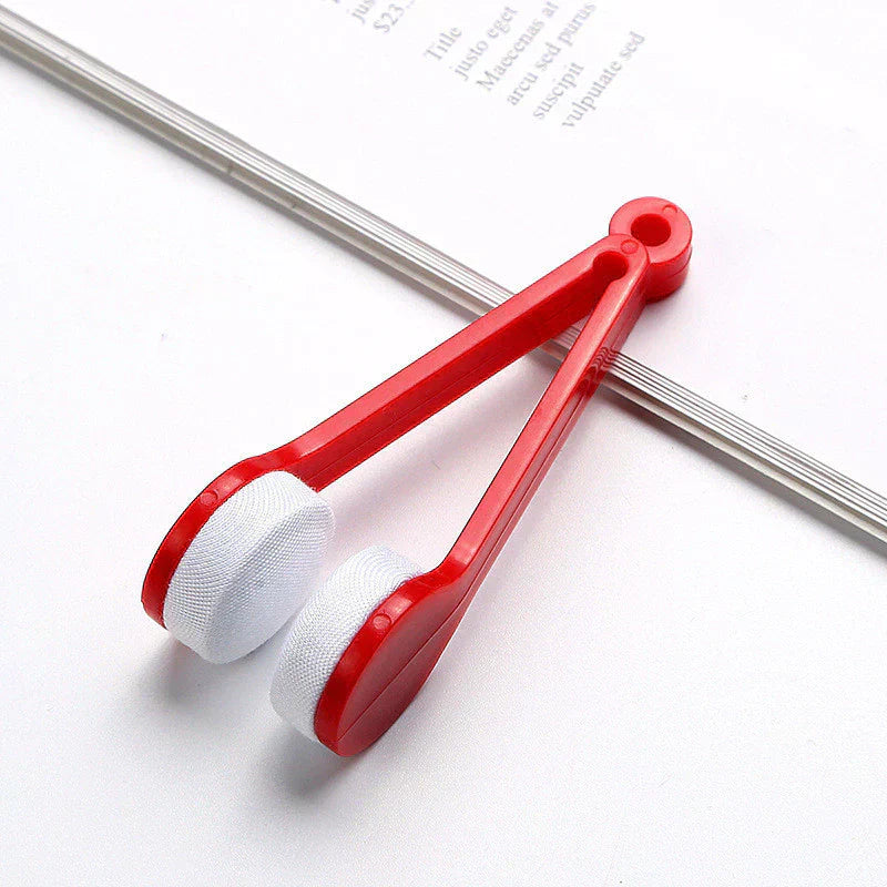 2-in-1 Microfibre Glasses Cleaning Brush